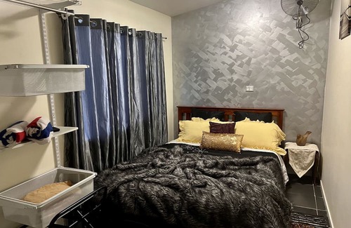 Malanda Cabina | Figtree Getaway - Fireplace cabin 3 bedroom fully self contained with spa