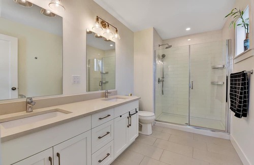 Sardis Casa | Minutes away from Vedder river, trails & parks, this 3 bed + den home is purfect