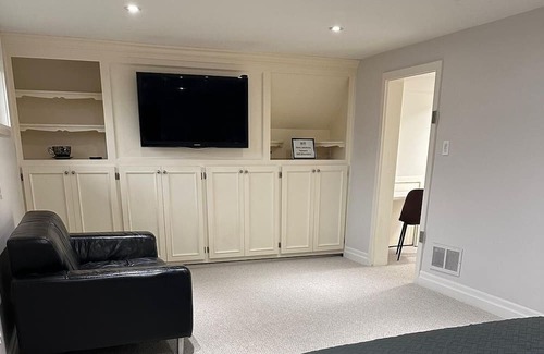 Burlington Casa | Lovely Home in Southern Ontario
