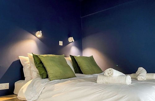Piraeus Cabaña | Cozy apartment for a Duo next to Metro and Port.