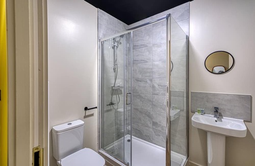 Southport Apartamento | Renaissance 1: 1 BR in Southport's Premier Block