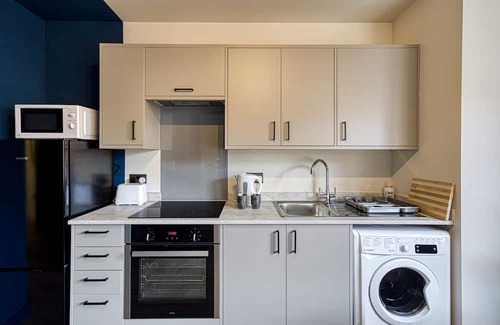 Southport Apartamento | Renaissance 4: 1 BR in Southport's Premier Block