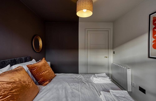 Southport Apartamento | Renaissance 7: 1 BR in Southport's Premier Block