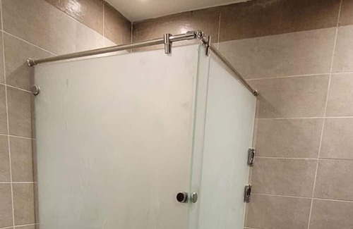 Al Mamsha El Seyahi Apartamento | Central✔Sunny✔Modern✔SeaView✔Free WiFi✔