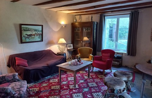 Moussac Casa | Holiday Home 'Gîte La Génevrie' with Private Garden