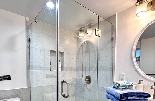 South Corals Casa | 4BD Family Paradise Retreat - Heated Pool/Arcades/Pool Table
