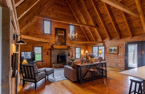 West Point Cabina | Quiet, remote cabin nestled between Louisville and Elizabethtown