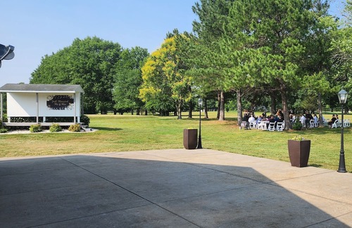 Carbondale Alquiler De RV | Carbondale Campsite Eclipse at the Golf C21