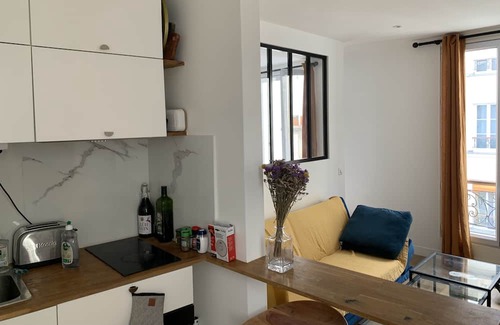 19th Arrondissement Apartamento | Beautiful T2 near a park