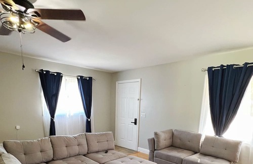 Gotha Casa | Modern, Quaint Home -Orlando-Historic Gotha, FL 15 mins from theme parks! ❤️