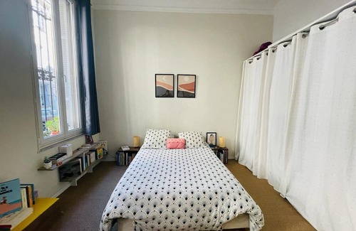 Le Camas Apartamento | Beautiful family duplex in the heart of Camas, with garden. Ideal for families.