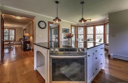 Torrington Otro | Tranquil Country Setting in Litchfield County