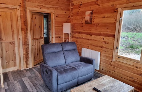 Saint-Martin-du-Puy Chalet De Esquí | Lacustre, Cabane Pilotis sur L'eau un Hébergement Insolite au lac de Chaumeçon