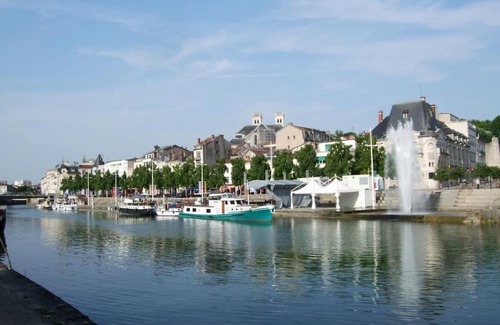 Verdun Casa | Maison Charmante Avec Option Barque -gite Embarqué