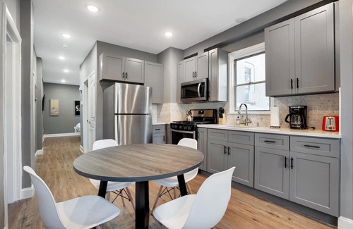 Roselle Park Apartamento | Very Affordable & New!6 Beds Apt in Roselle Park,NJ! Near Schools. Pet Friendly!