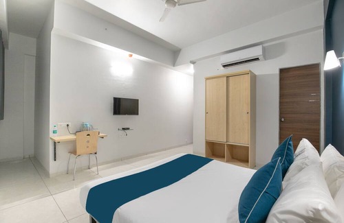 Champapet Casa | Super OYO Townhouse RCC Majestic 397