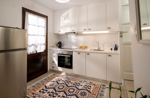 Old Hersonissos Casa | Marianthi's Home is ensconced in the enchanting Village of Hersonissos.