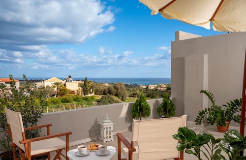 Old Hersonissos Casa | Marianthi's Home is ensconced in the enchanting Village of Hersonissos.