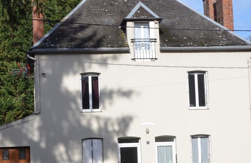 Chambon-sur-Voueize Apartamento | Studio "Au Bord de L'eau" Pour 3 Personnes, à L'orée D'un Village Authentique