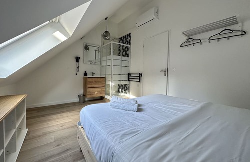 Centre Erlon Apartamento | Mascate, Appartement Avec Extérieur en Hyper-centre de Reims