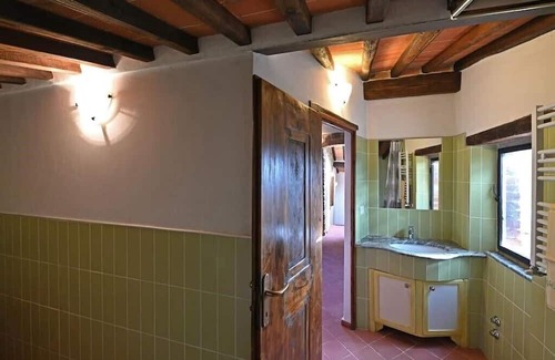 Castelnuovo dei Sabbioni Casa | Vrbo Property