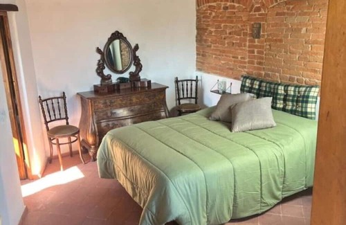 Castelnuovo dei Sabbioni Casa | Vrbo Property