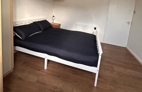 Whalebone Apartamento | Specious 1 Bed flat in east London with Parking and free wifi