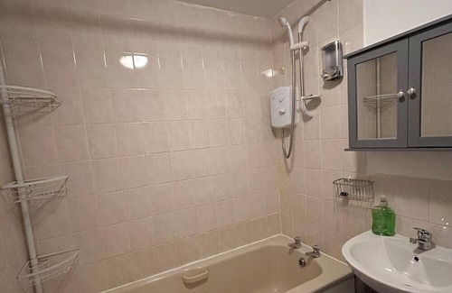 Whalebone Apartamento | Specious 1 Bed flat in east London with Parking and free wifi