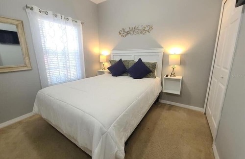 Bellavida Casa | 4BR Cozy Resort Townhome Private pool & BBQ