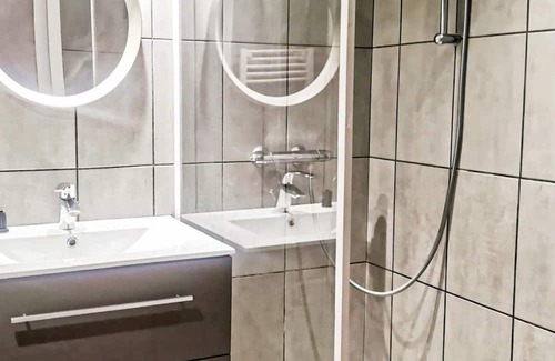 Crouzilles Casa | 2 bedroom accommodation in Crouzilles
