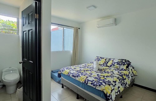 Bejuco Apartamento | Beachside Bliss: Shared Pool, BBQ -Close to beach!