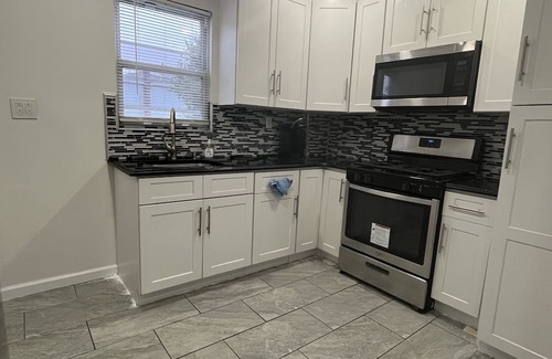 Elmont Apartamento | 2 Bedroom Apartment, Near to Belmont race track and UBS