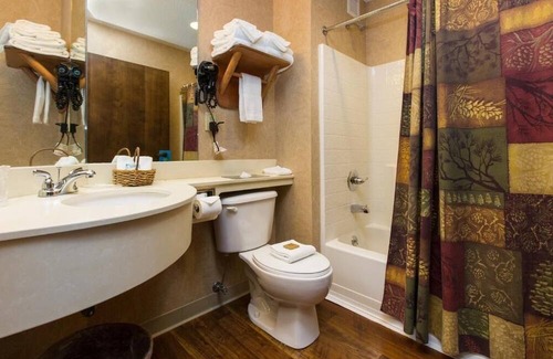 Onalaska Casa | For Nature Lovers: Cozy Stay w/ Access to Outdoor Activities | 3 Units