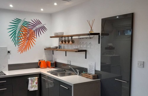 Claypole Apartamento | Studio Open plan double studio Suitable for 1 or 2 adults.