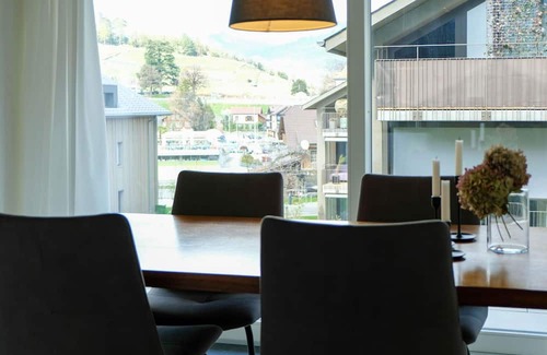 Spiez Apartamento | Nice apartment for 4 guests with WIFI, TV, balcony and parking