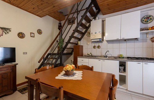 Sassofortino Casa | Wonderful villa for 4 people with TV, patio and pets allowed