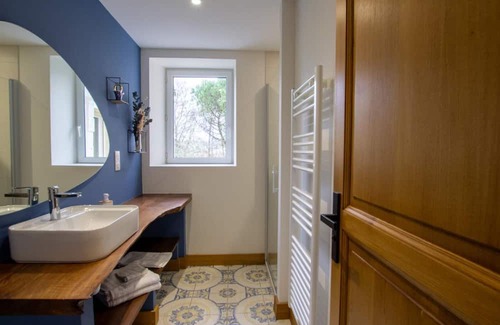 Brantome-en-Perigord Cabaña | Gite Brantôme en Périgord-Brantôme, 5 bedrooms, 10 persons