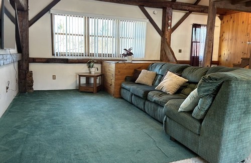 Deer River Casa | Brantingham Ice Barn