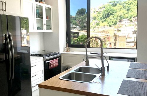 Benito Juárez Casa | Casa Grande in the Romantic Zone