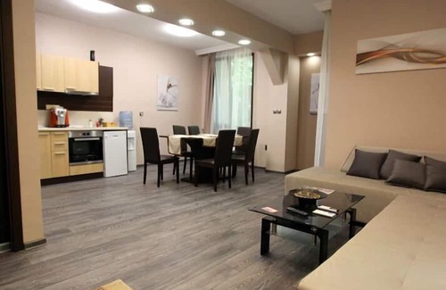Sofia City Center Apartamento | NIKI Apart
