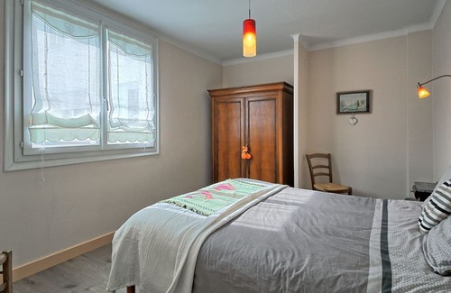 Vannes Apartamento | Beautiful apartment for 4 people with WIFI, TV, pets allowed and parking