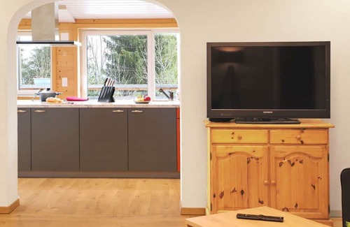 Vionnaz Apartamento | Nice apartment for 6 people with WIFI, TV, terrace, pets allowed, panoramic view and parking