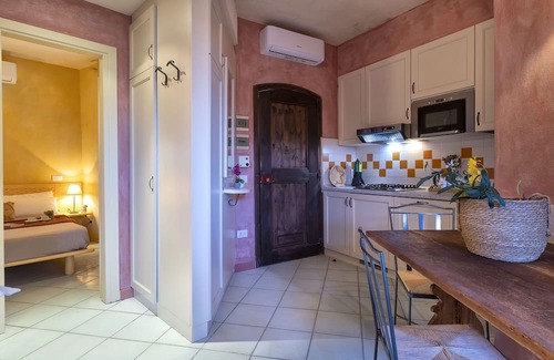 Canneddi Apartamento | Cosy apartment for 4 people with WIFI, A/C, TV and terrace