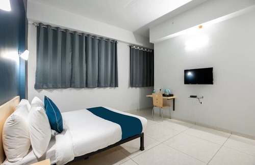 Knowledge Park III Hotel | Collection O Shreya Residency