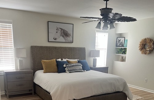 Mandarin Casa | Newly Renovated Beautiful Home 2minutes from St.Johns River and Public Parks