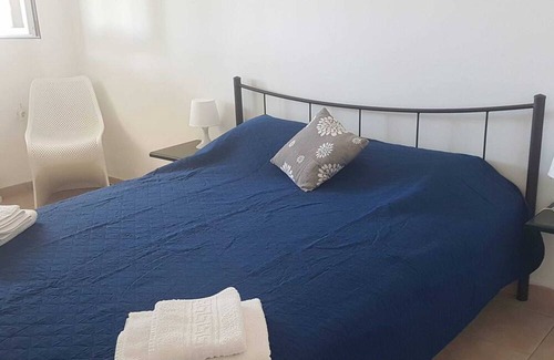 Douliana Apartamento | Homerez - Nice apartement 2 km away from the beach for 4 ppl. with shared pool