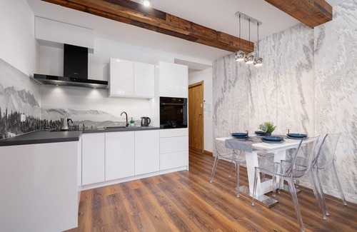 Wisla Apartamento | Klimatyczny Apartament z dodatkami w Góralskim Stylu | Parking | Balkon | Wisła