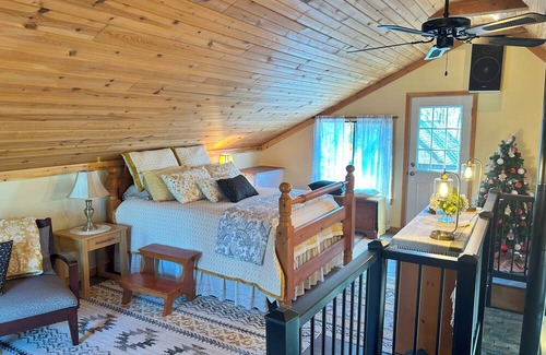 Points Cabina | ESCAPE! “Get Away From It All Without Roughing It”