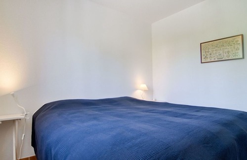 Nans-les-Pins Apartamento | Lovely apartment for 6 guests with WIFI, pool, TV, terrace and parking