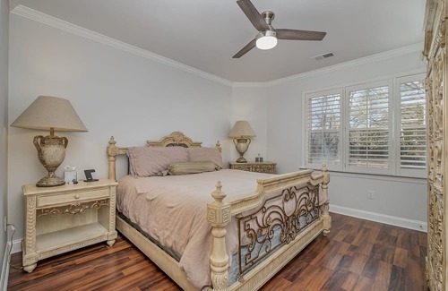 SouthPark Condominio | Sleek & Stylish Condo in Southpark